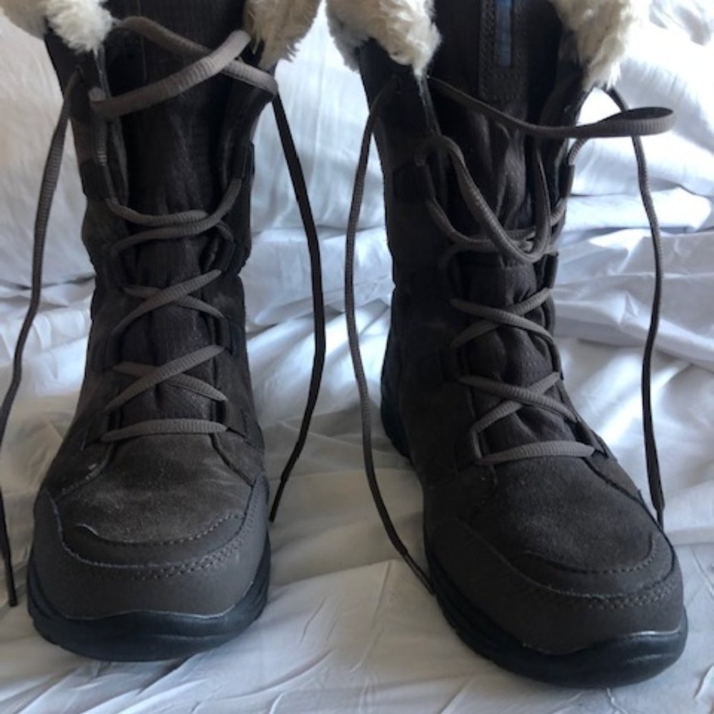 Snow Boots